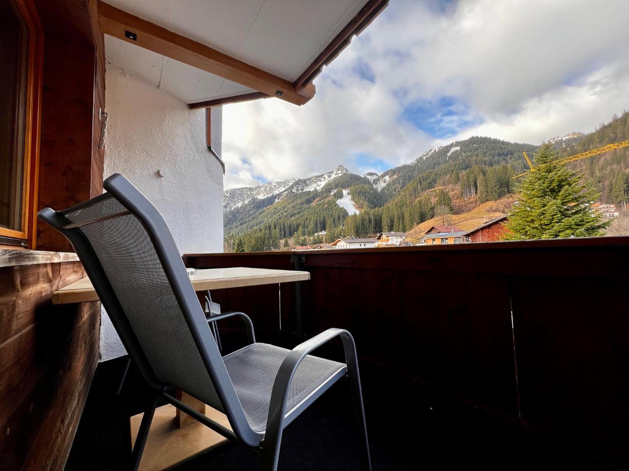 Aparthotel Lechlife Travelhouse 4*